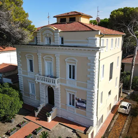 Hotiday San Domenico קסטיליאונצ'לו